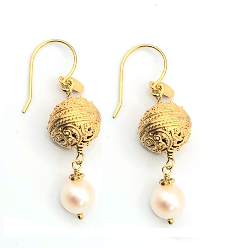 18k Gold Plated White Pearl Earrings (SV037)